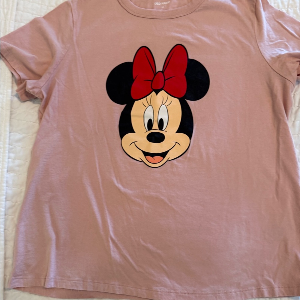 Old Navy Women’s Minnie Mouse Graphic Tee - Pink and Red